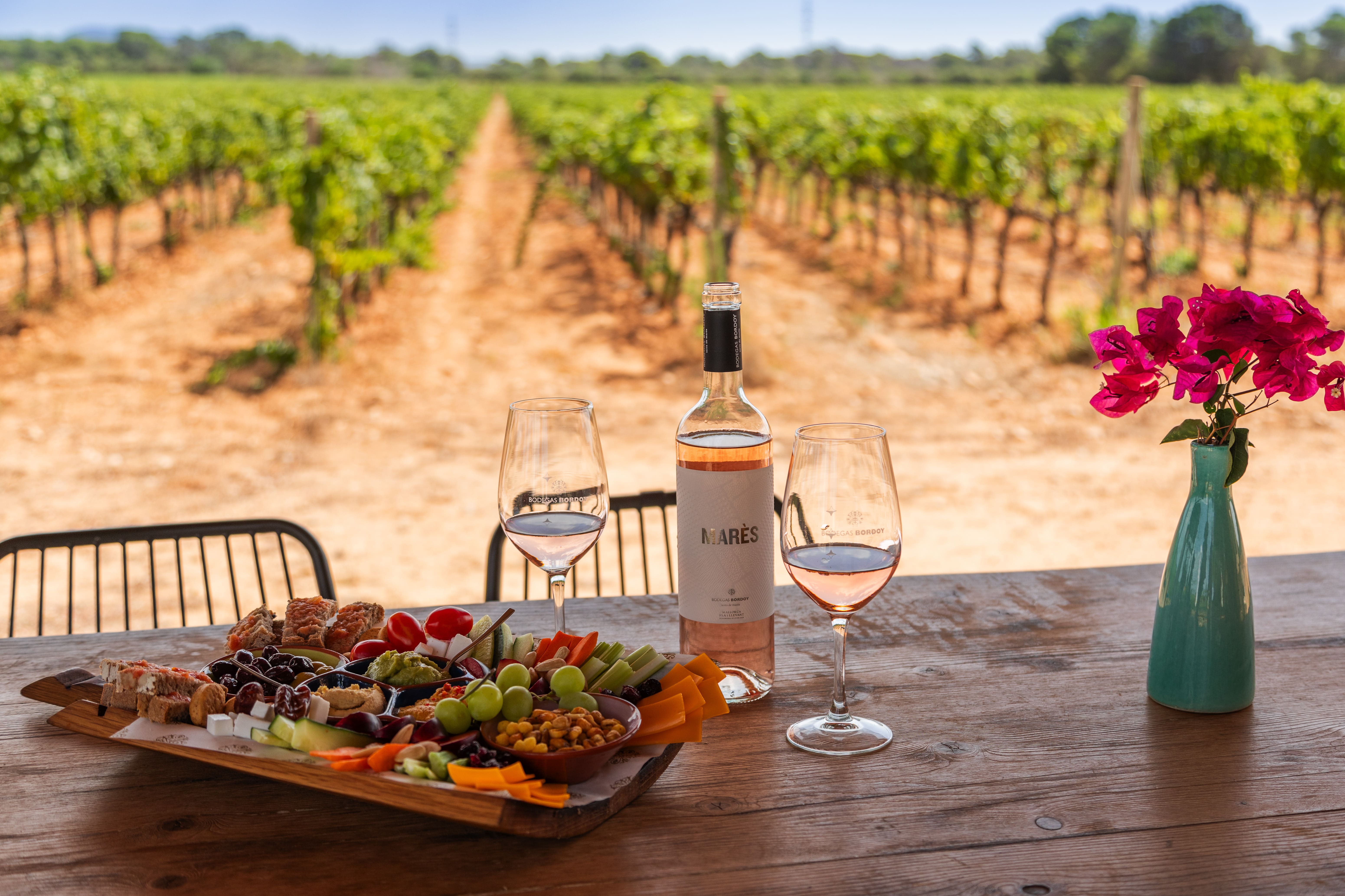 Experiencia vinícola en Mallorca con cata de vinos y comida en Bodegas Bordoy