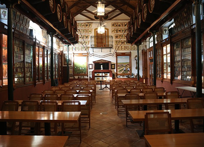 Sala histórica de Bodegas Toro Albalá en Córdoba